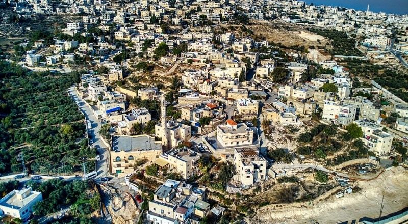 سكان أم طوبا في القدس الشرقية وبمكوم وعير عميم يعترضون على مخطط لبناء 650 وحدة استيطانية في الحي