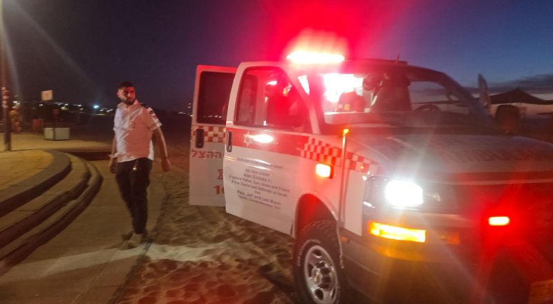 إصابة طفل بجروح خطيرة وشاب بجروح متوسطة بإطلاق نار في النقب