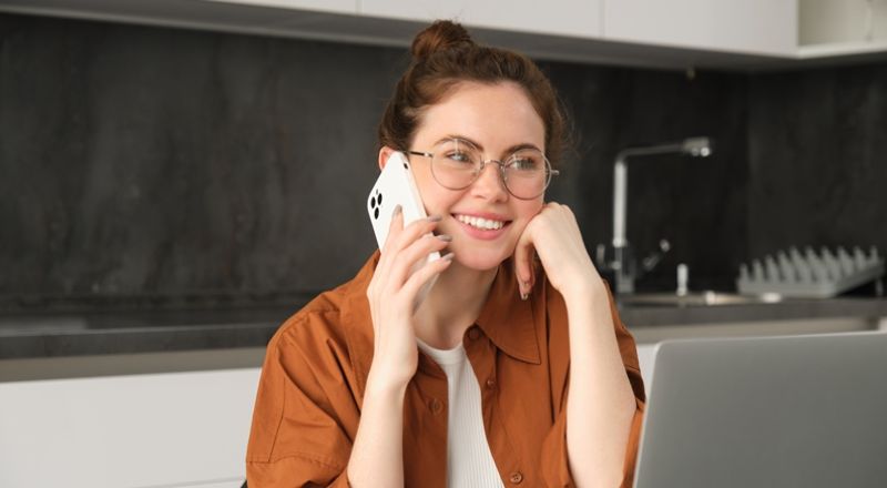 شركات الاتصالات تعيد 855 ألف شيكل للمستهلكين بعد ارتفاع الشكاوى في إسرائيل