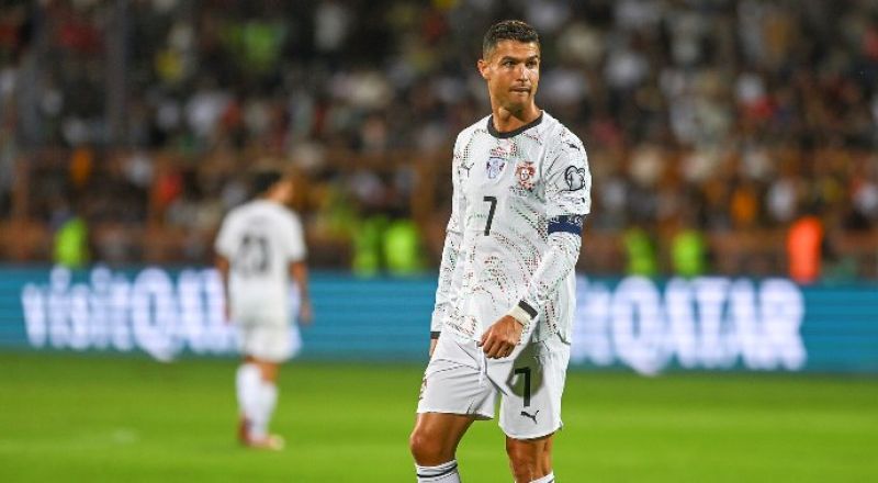 رونالدو يودّع ميسي برسالة مؤثرة بعد إعلان اعتزاله اللعب مع منتخب الأرجنتين