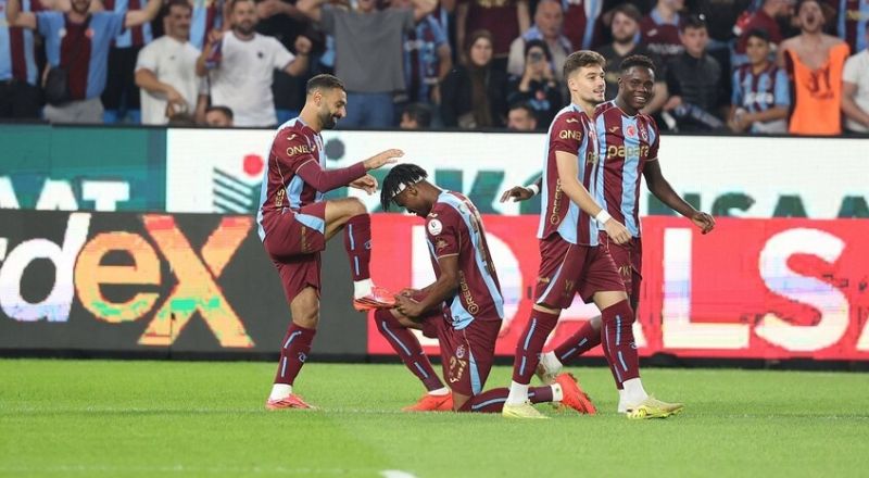 أردا توران يرفض شيكا مفتوحا من رئيس طرابزون سبور
