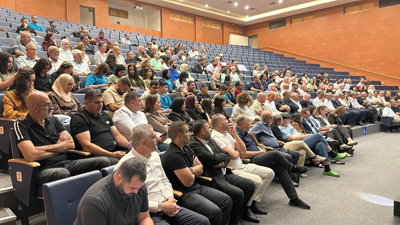 انطلاق المؤتمر الطارئ في كفر قرع لمواجهة التحريض والعنصرية ضد الطواقم الطبية العربية