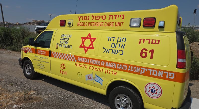 إصابة شاب بحالة خطيرة إثر حادث دراجة كهربائية في الطيبة