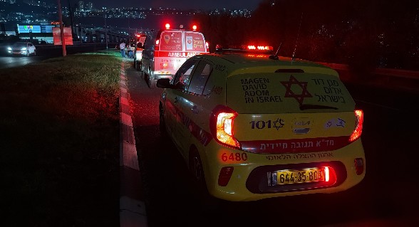 إصابة سائق دراجة نارية (30 عامًا) بحادث طرق في حيفا