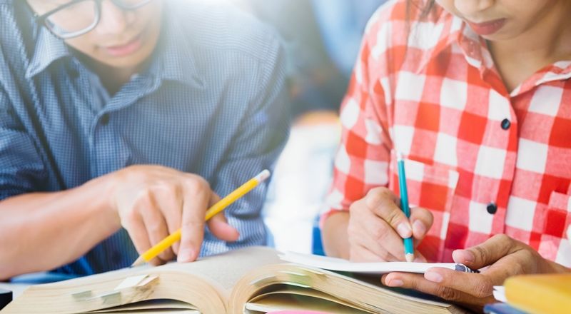 كيف تستعيد تركيزك ودافعيتك للمذاكرة بعد تراجع المستوى الدراسي؟