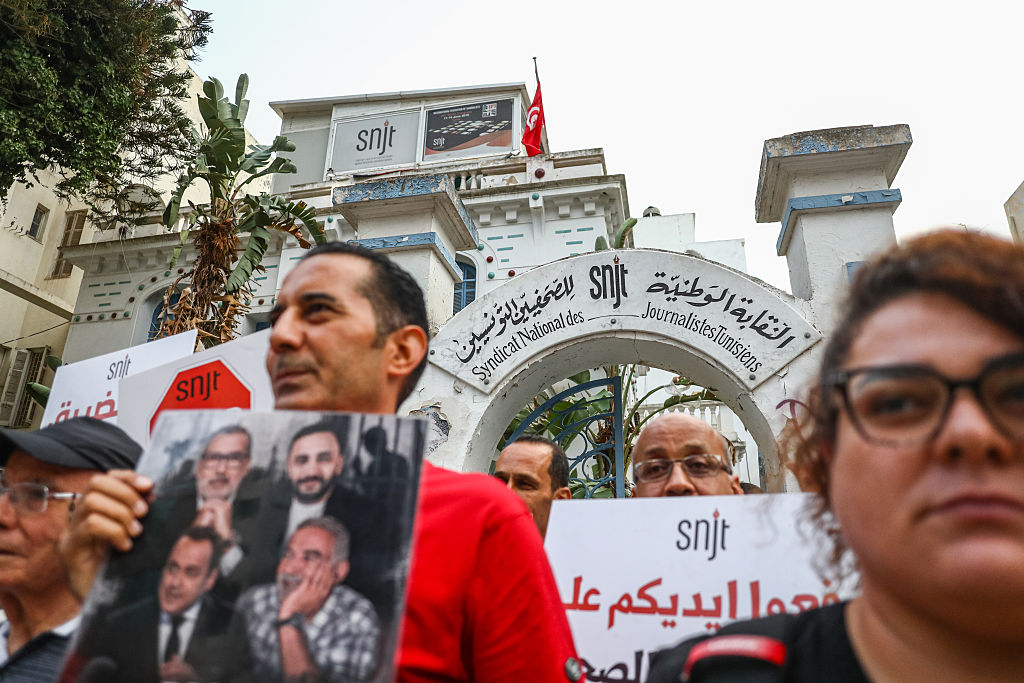 مؤتمر نقابة الصحفيين في تونس.. "لم أقاطع، لكن الأسئلة كثيرة"