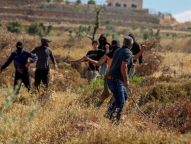 بريطانيا تهدد بطرد 27 دبلوماسيًا وإسرائيل تتمسك بإغلاق قنصليتها بالقدس